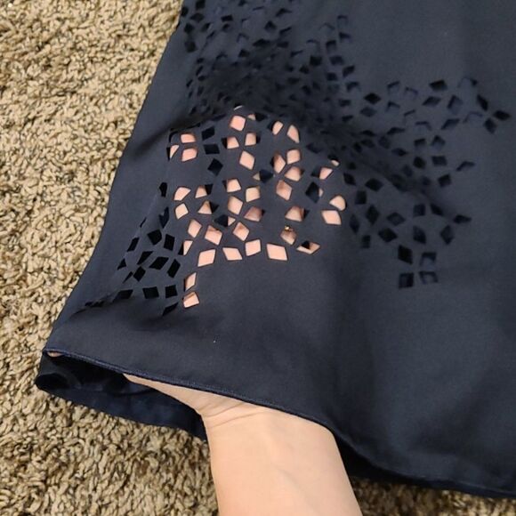 💙3 for $30💙 GAP Sleeveless Top - Picture 5 of 5